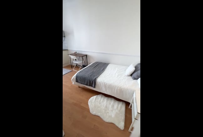 Charming Double Studio Flat  Main Photo