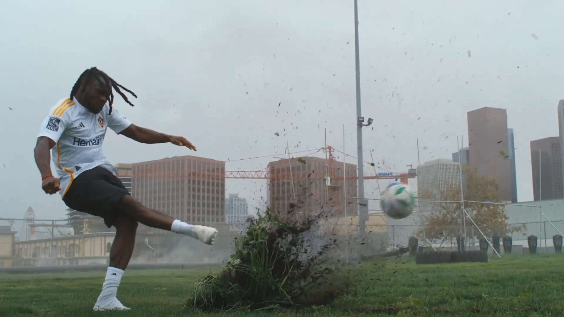 LA GALAXY | Julian King