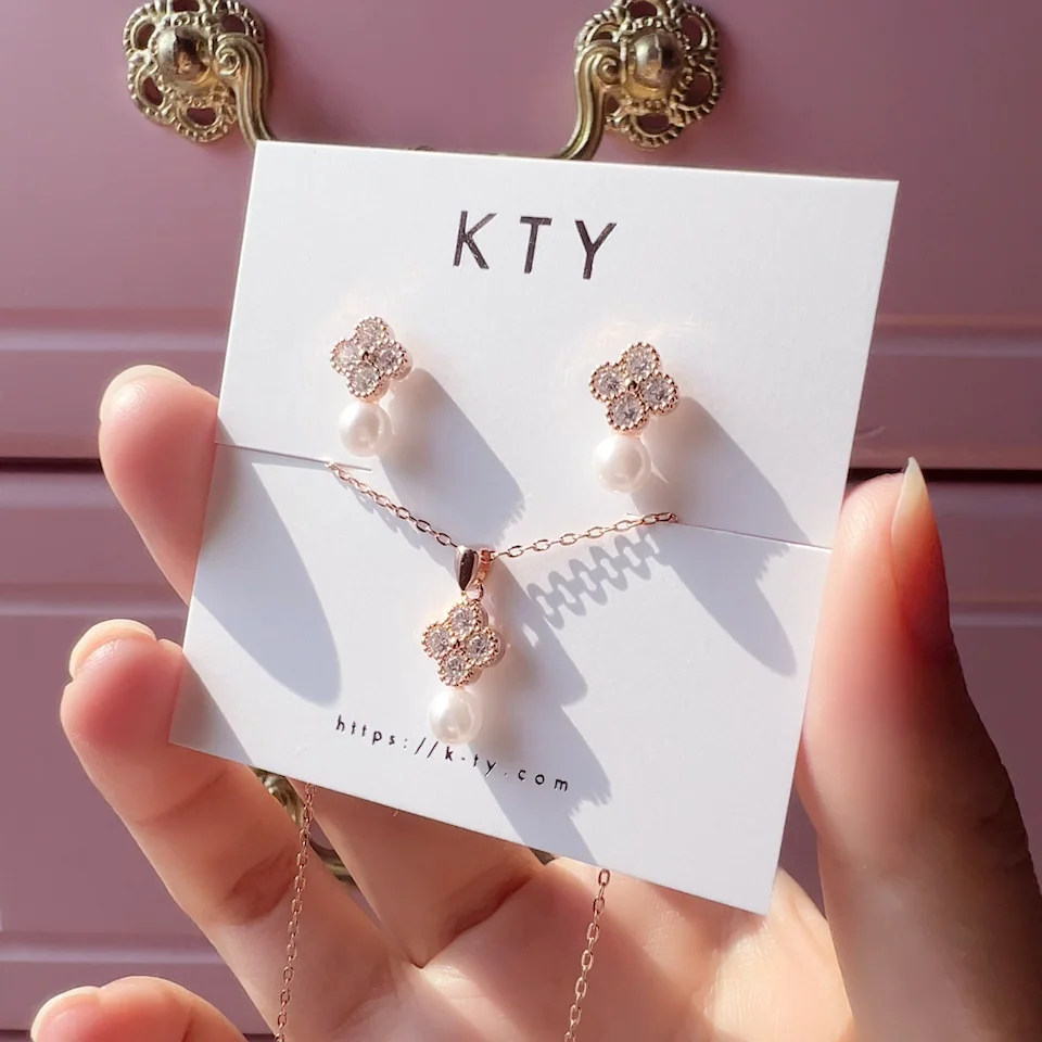 Mini Pearl Clover ネックレス【ニッケルフリー】 | KTY