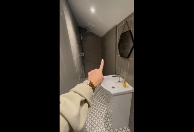 💰£100 off for cozy room in Derby today! Main Photo