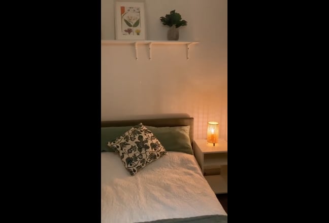 Lovely room with additional office in quiet house. Main Photo