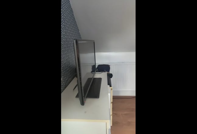Quiet double room for rent, Wood Green Main Photo