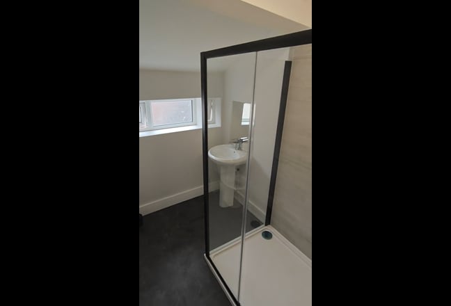 ⭐Central Macclesfield Low Deposit ⭐ Main Photo