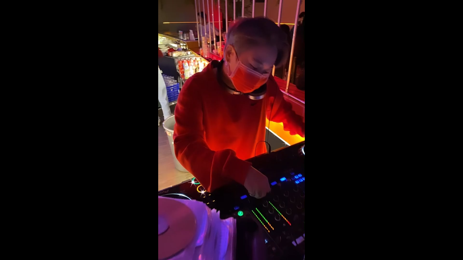 Promotional video thumbnail 5 for DJ S – Wedding, Party & Event DJ