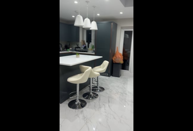 Video 1: Kitchen