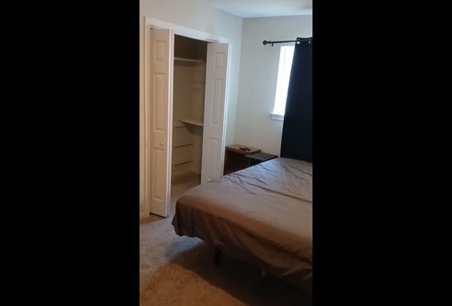 Need Roommates Main Photo