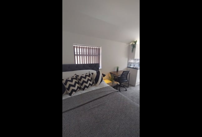 Brand New Studio Room Near City Centre Main Photo