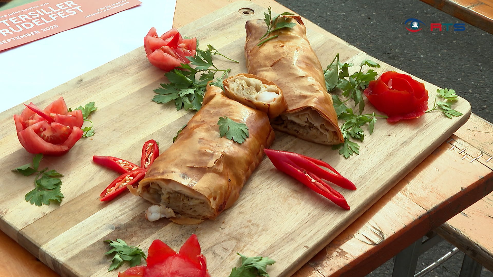 von-suess-bis-salzig-das-strudelfest-in-mittersill-sorgt-fuer-gaumenfreuden