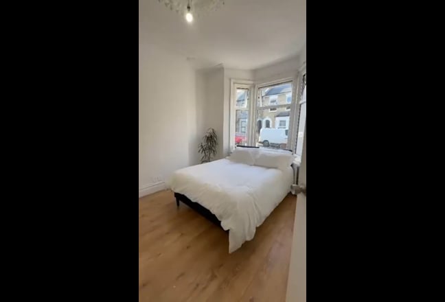 Video 1: Room 1