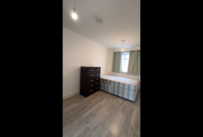 Double Room to Rent – Ensuite, All Bills Included  Main Photo