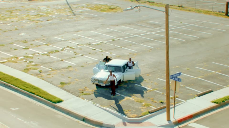 L Leon Bridges – Laredo