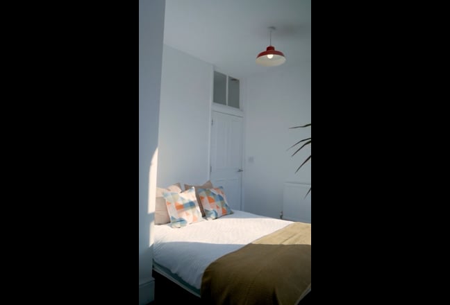 Spacious 3 Bedroom apartment Canonbury all bills i Main Photo