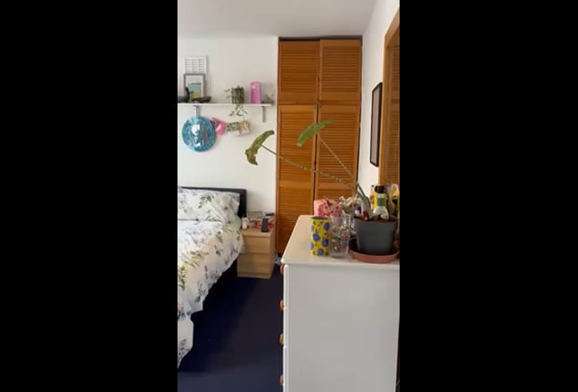 Video 1: Garden leading from conservatory