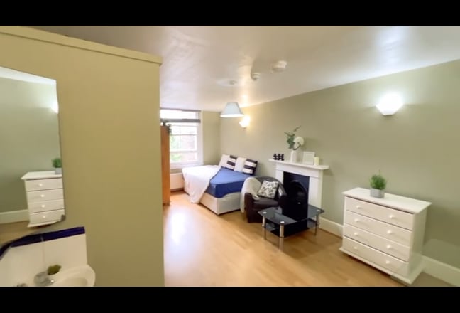  Large single studio  in  Notting  Hill  W2  Main Photo