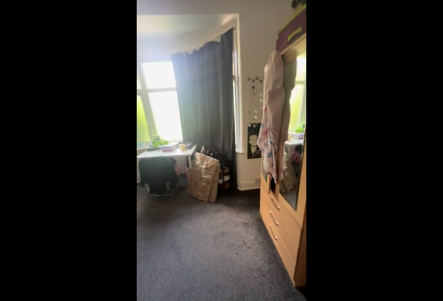 Two Rooms at Golders Green Available from Oct!! Main Photo