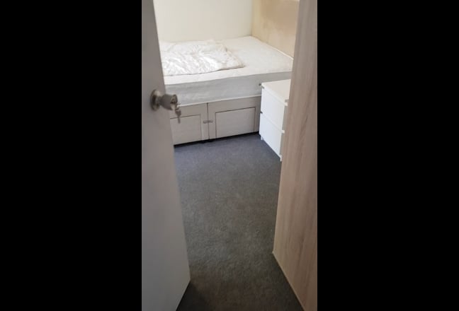 Double Ensuite Room In Clean New Quiet House Share Main Photo