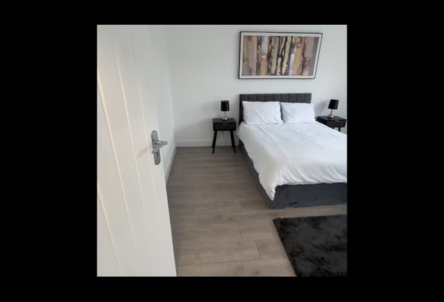 ✨ Brand-New Ensuite Rooms from £950 - Near Tube!✨  Main Photo