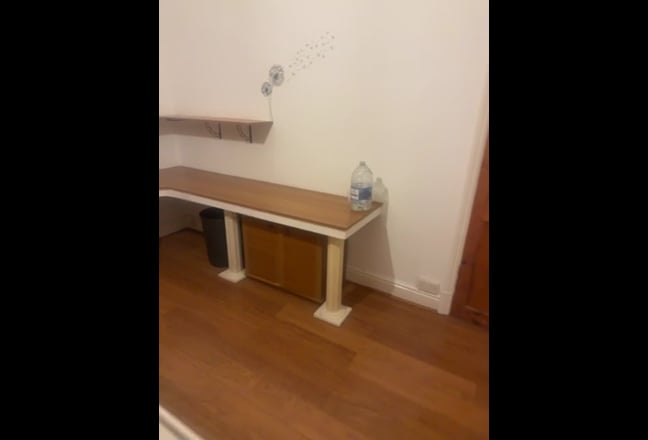 Fully fitted large room South Wigston  Main Photo