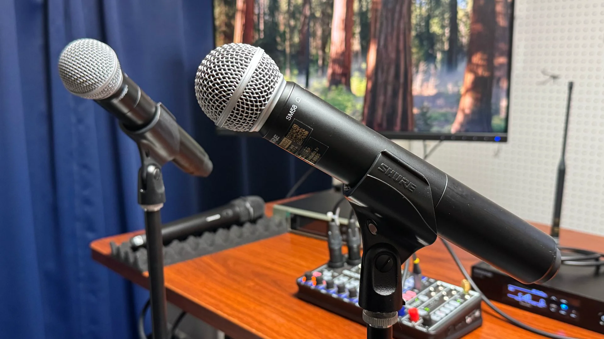 audio-technica プロ仕様 B帯マイク ATWT-98B 動作確認済 audio-technica プロ仕様 B帯マイク ATWT-98B 動作確認済 audio