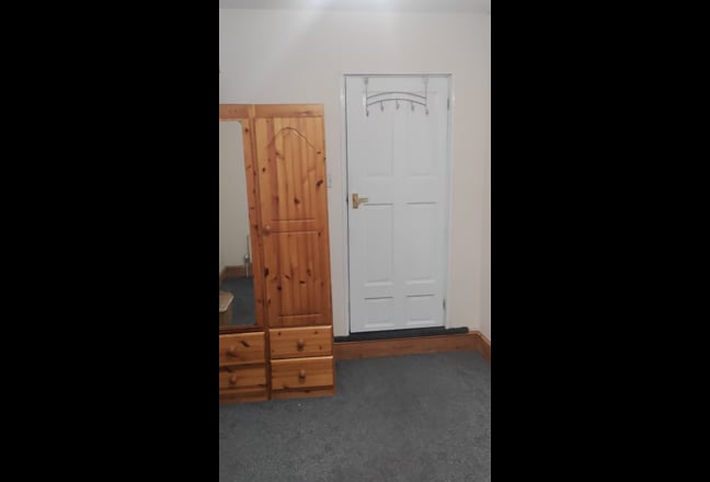 Room for rent  Main Photo
