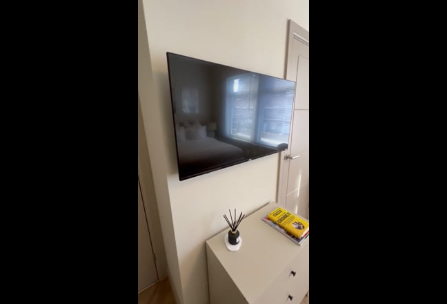 The New Standard of Luxury: Boutique Ensuite Rooms Main Photo