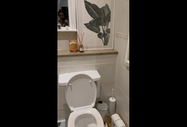 Large Double Available in 2 Bed 2Bathroom Main Photo