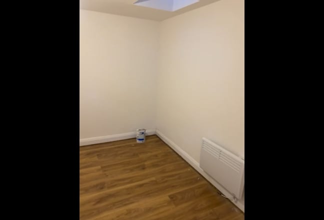 One Bed Ground Floor Flat off High Street. Main Photo