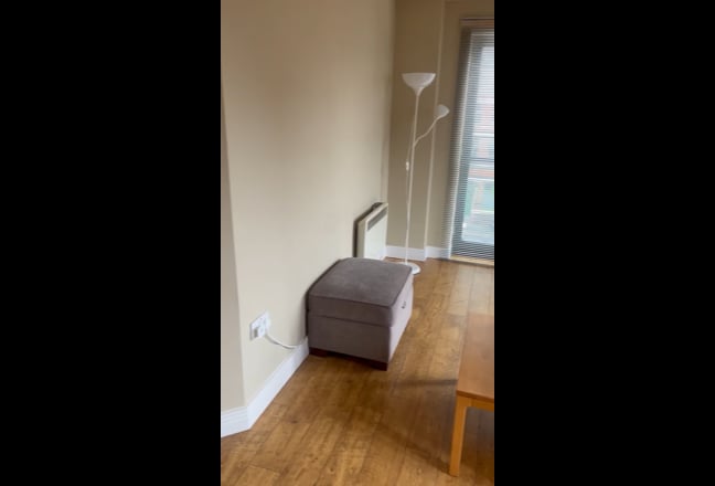 1 Bed Flat Hockley Available Now! Main Photo
