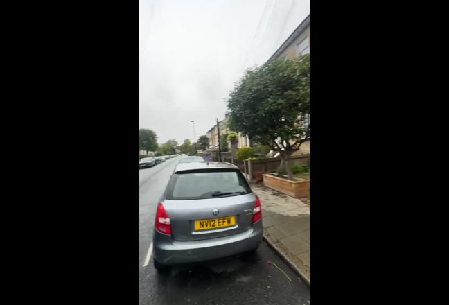Fab 1 bed Flat with terrace on Chaucer Road Main Photo