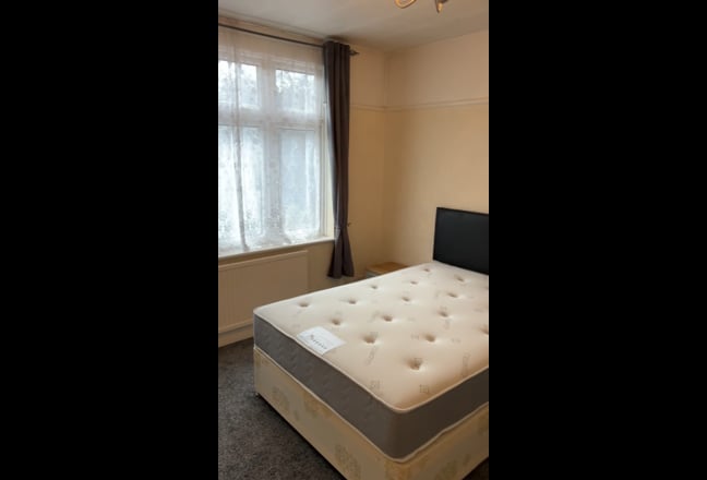 🛌  Easy Rent - Rooms available 🛌 Main Photo