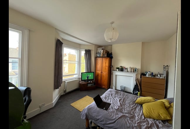 Large Camberwell Room 5mins Denmark Hill Statiom Main Photo