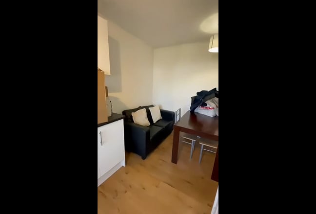 Video 1: Room 1