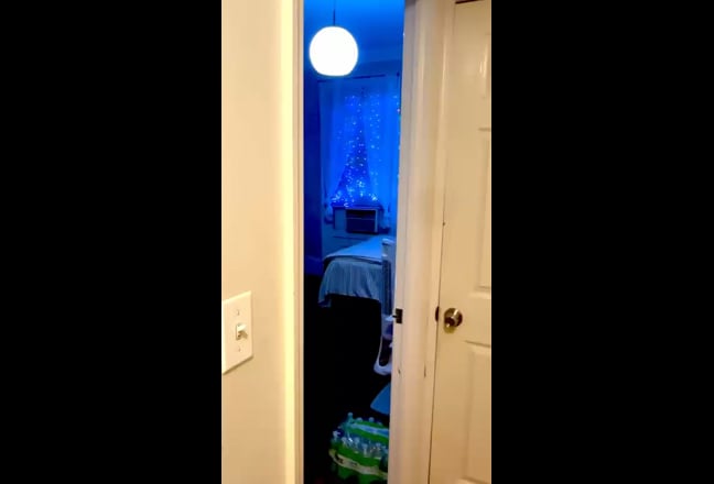 Room in Greenpoint  Main Photo