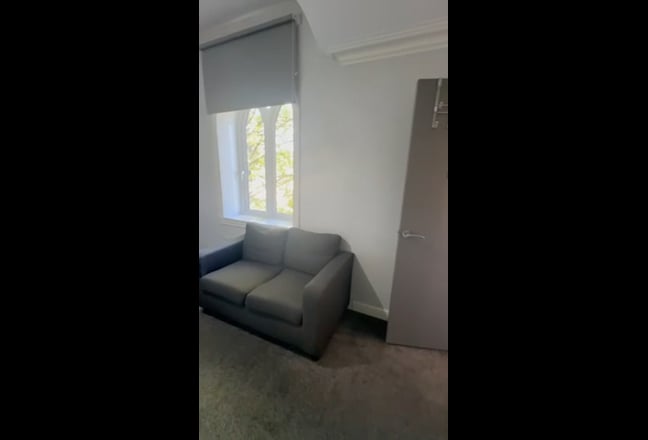 Studio-Style Double Room – Lark Lane  Main Photo