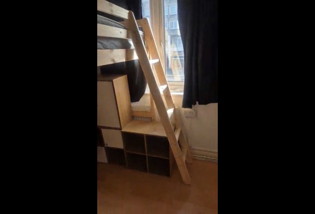 Room to Rent in feltham Main Photo