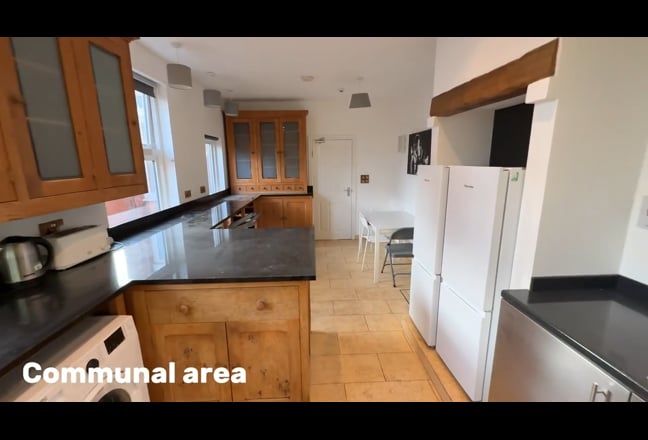 NN1 Abington - Near Park  Spacious Double Bedroom  Main Photo