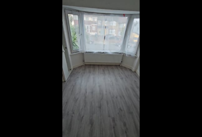 1 double bedroom for rent in Stanmore Main Photo