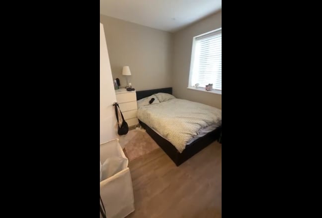 Cosy en-suite close to Arnos Grove station Main Photo