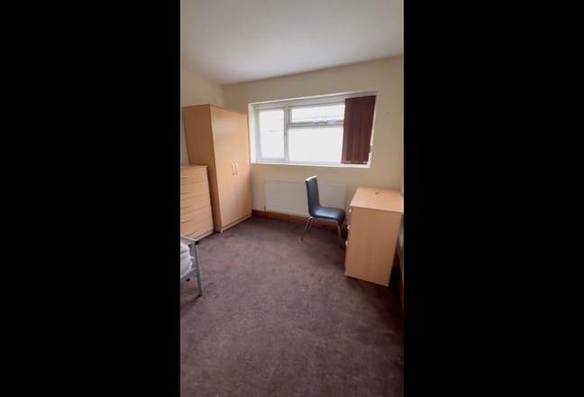 Video 1: bedroom 1