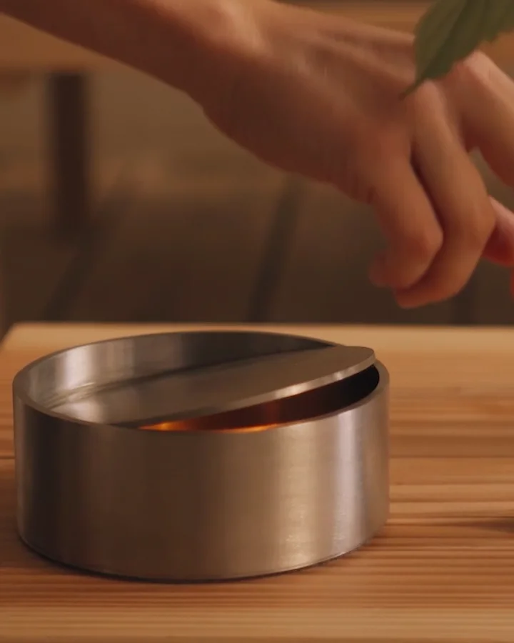 Sphere Oil Diffuser | St. Pauls – FRAMA