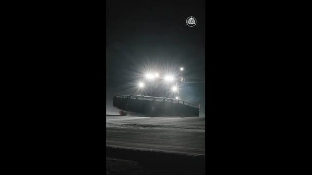 Coulisses : à bord d'une dameuse