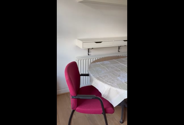 Large double room  Main Photo