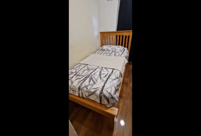 Single room to rent in shared house £400 Main Photo