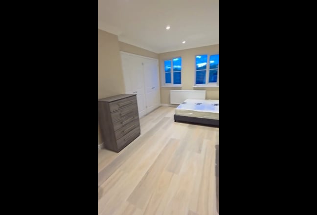 Video 1: Kitchen
