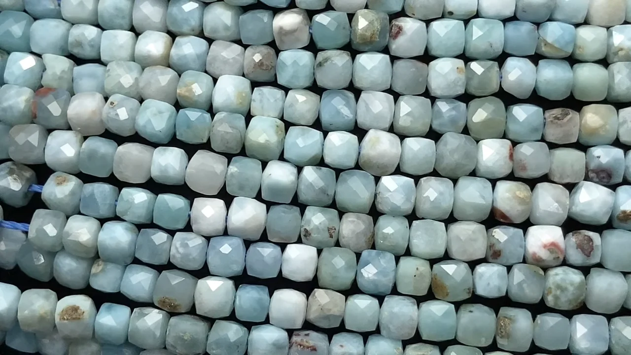 ラリマー（ドミニカ産）キューブカット4×4×4mm 1連｜天然石ビーズの卸