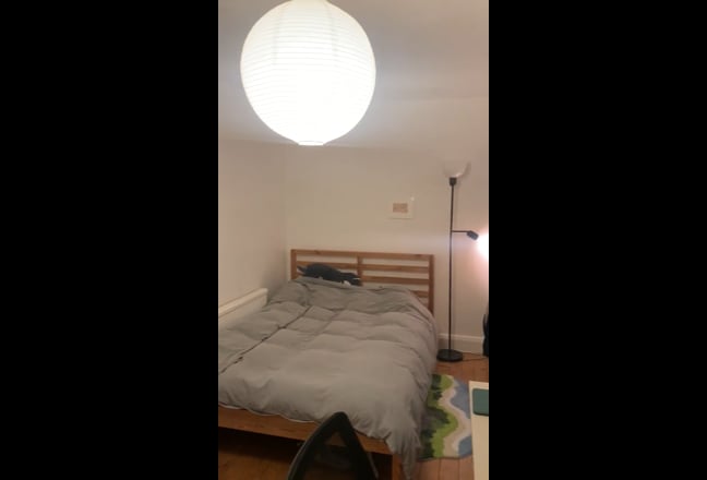 ✨Double Room Available in Spacious 2-Floor Flat✨ Main Photo