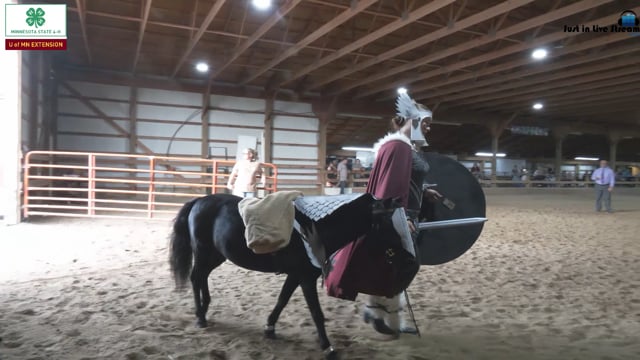 Costume 9+