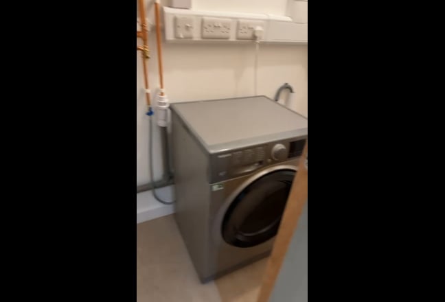 Modern 1 Bedroom For Short Term Rent Leicester! Main Photo
