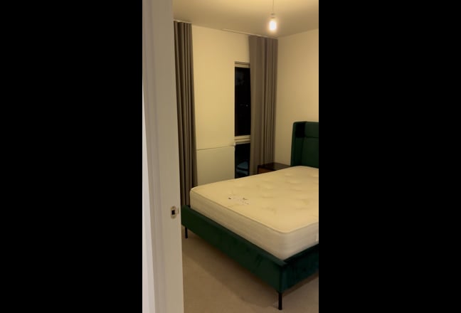 Seeking Flatmate- Luxury Duplex 2-Bed apartment Main Photo