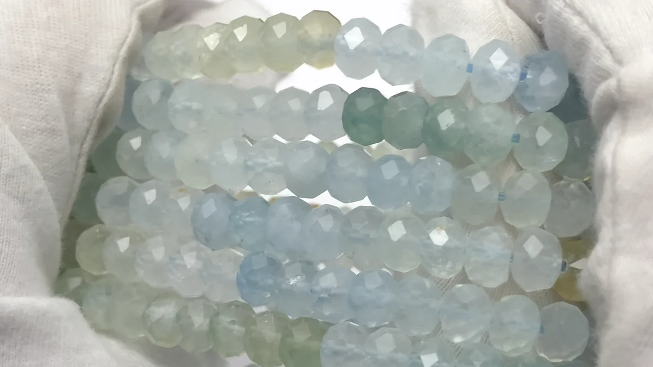ベリルミックス（マルチカラーアクアマリン） ボタンカット6×6×4mm